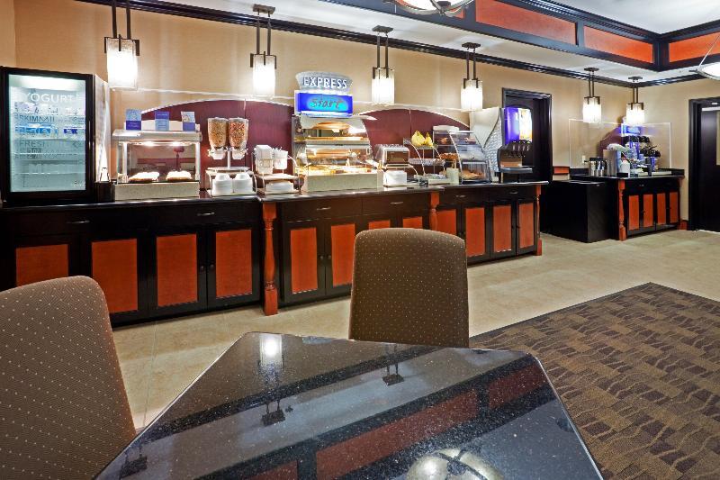 Comfort Inn & Suites Dallas Medical-Market Center Екстер'єр фото