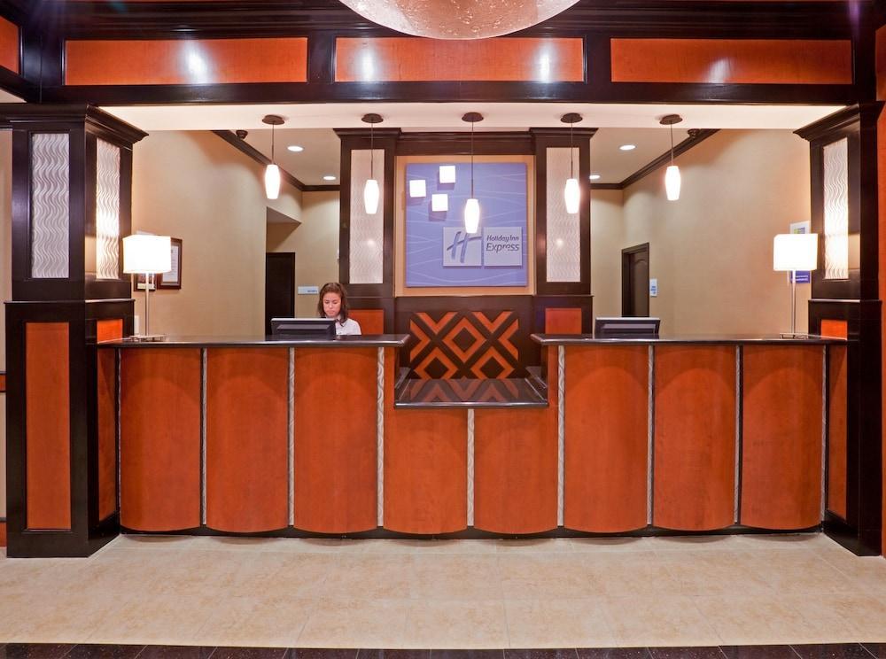 Comfort Inn & Suites Dallas Medical-Market Center Екстер'єр фото
