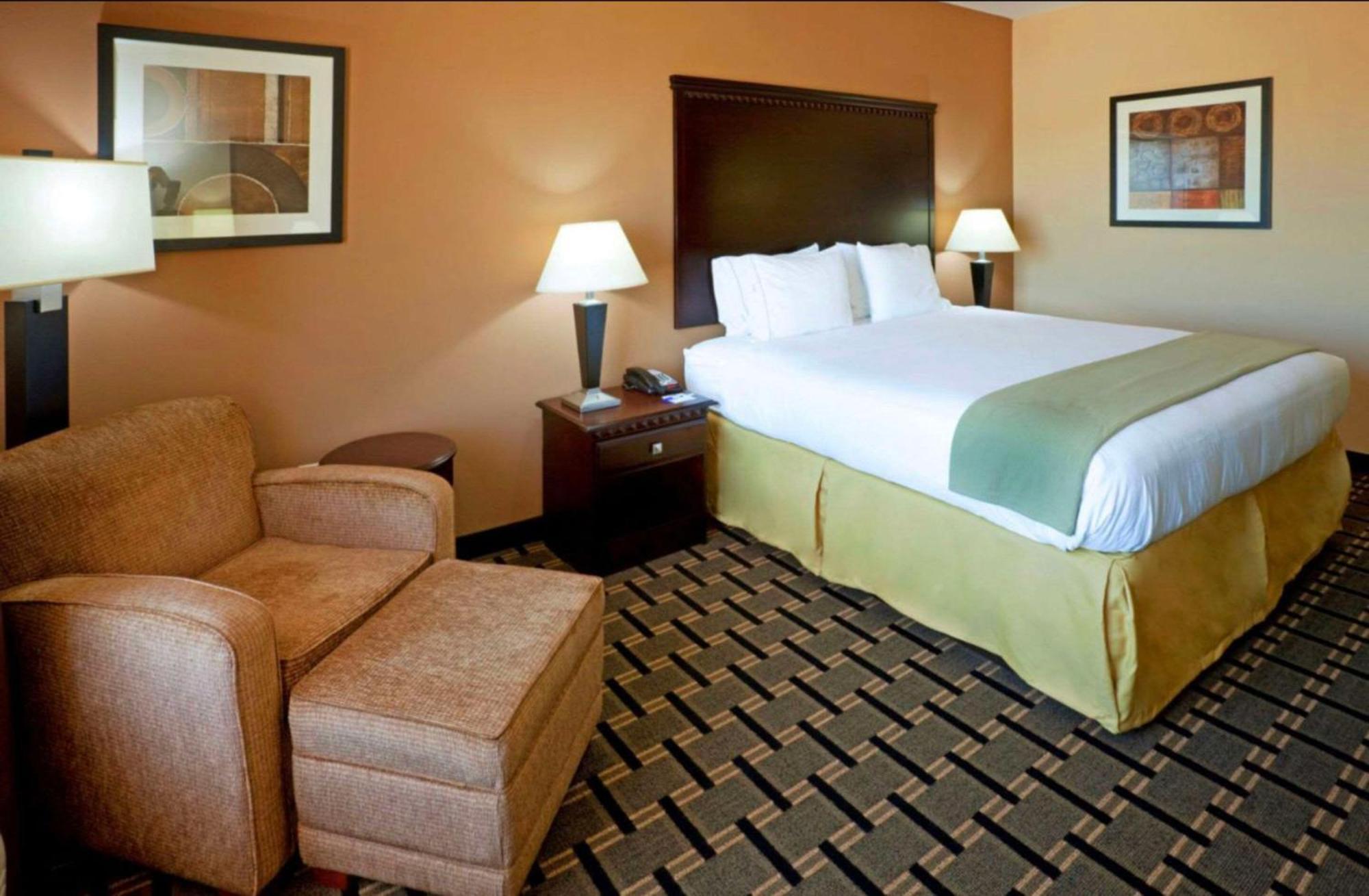 Comfort Inn & Suites Dallas Medical-Market Center Екстер'єр фото